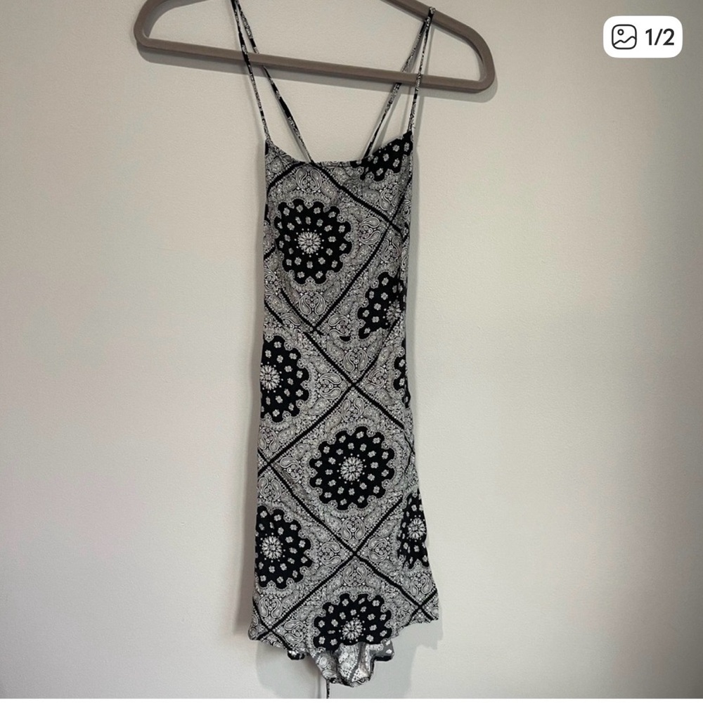 Forever 21 Black and White Patterned Dress